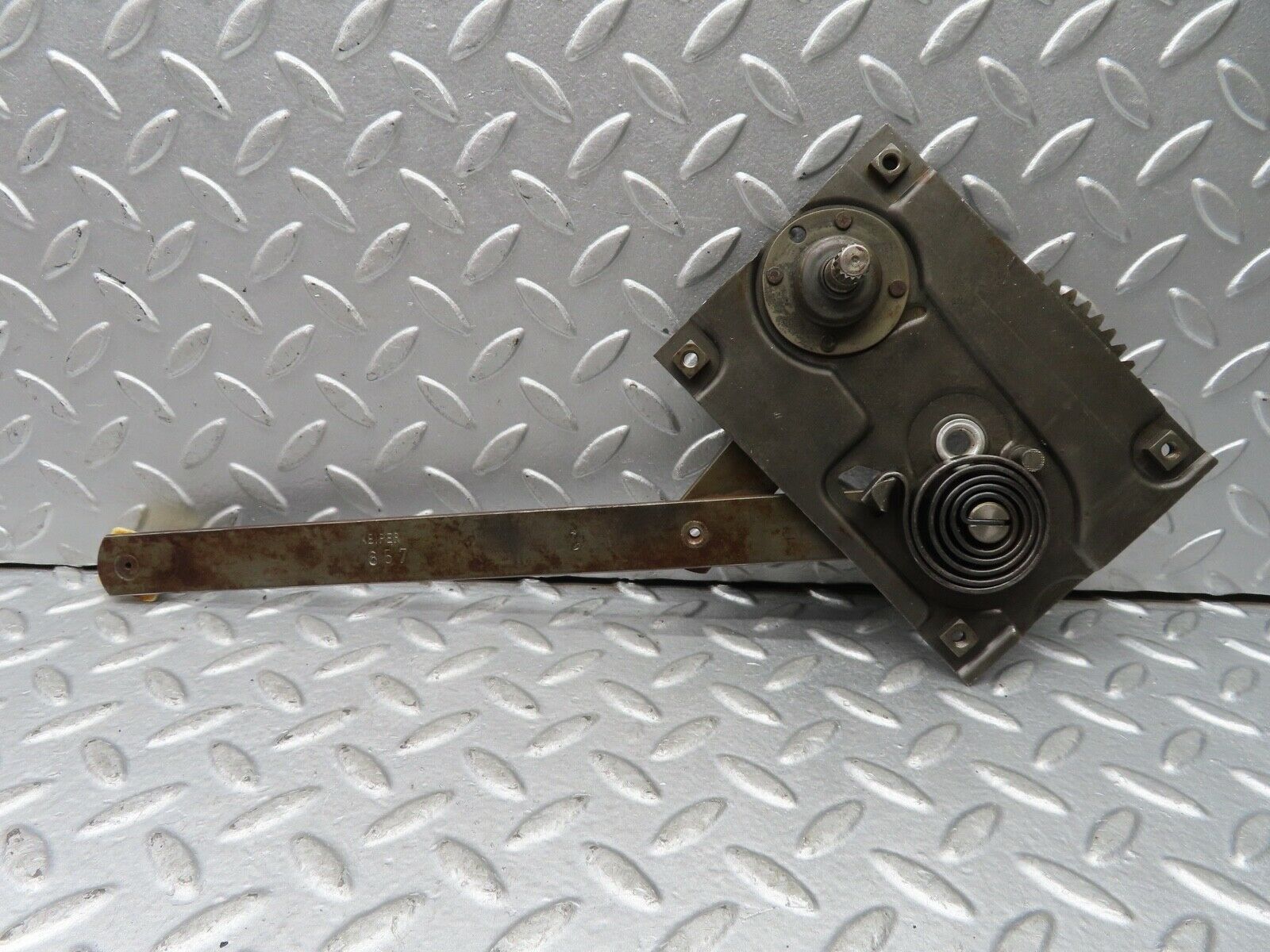 19005 Mercedes-Benz W121 190b Ponton Front Left Manual Window Regulator