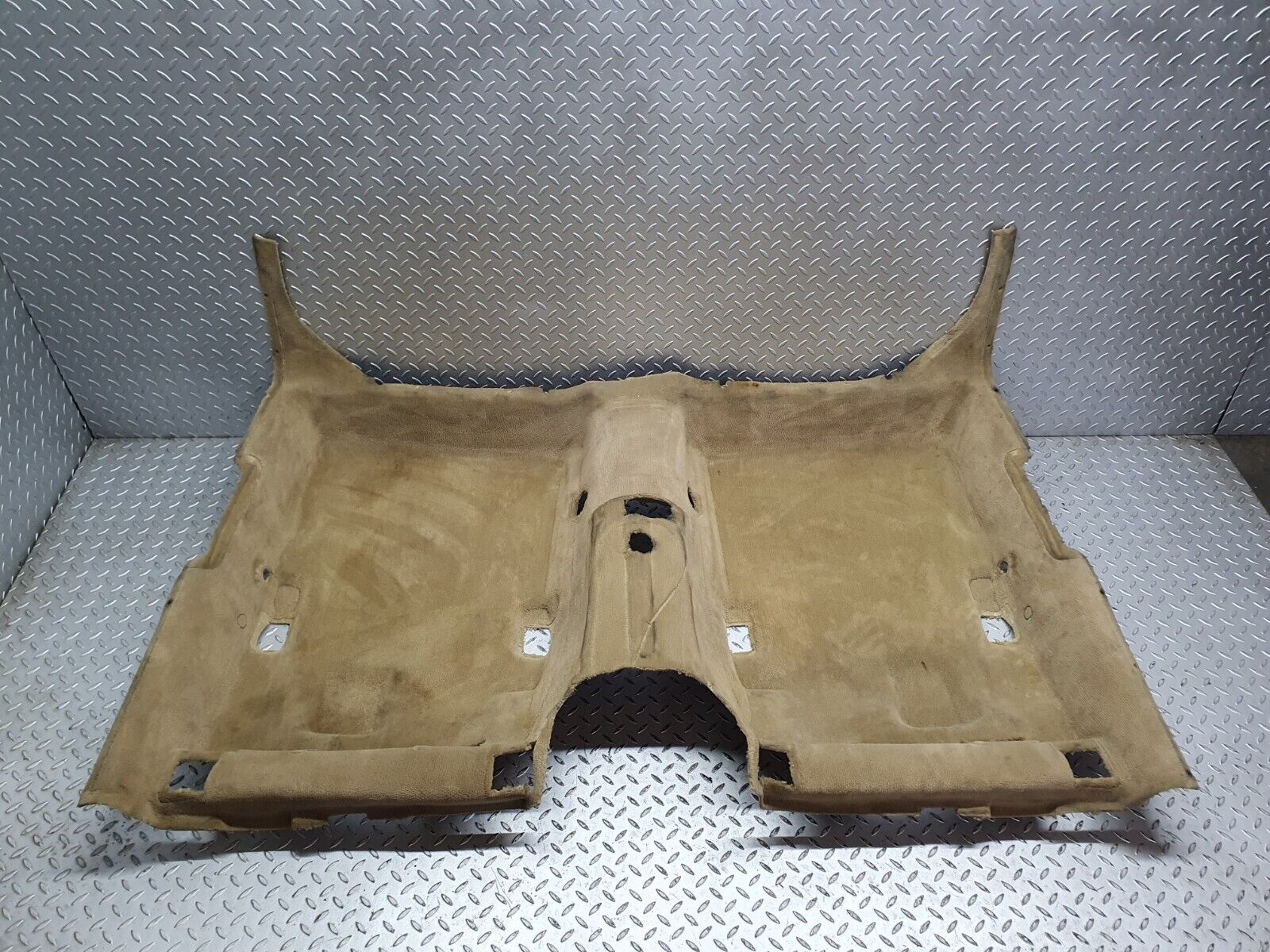 41136 Mercedes-Benz W126 300SE Rear Floor Carpet Beige 1266801546