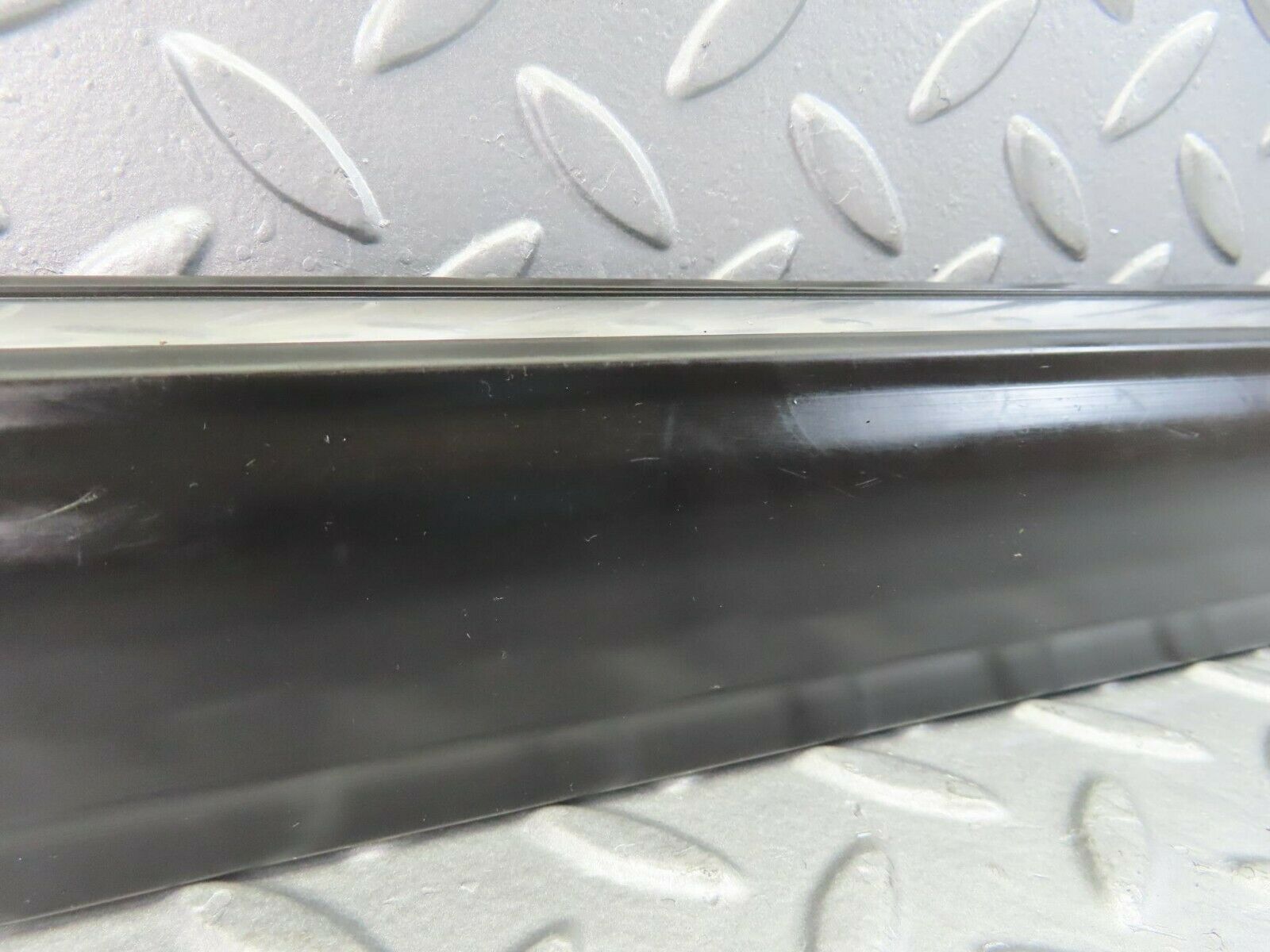 10281 Mercedes-Benz W123 Rear Left Door Lower Trim