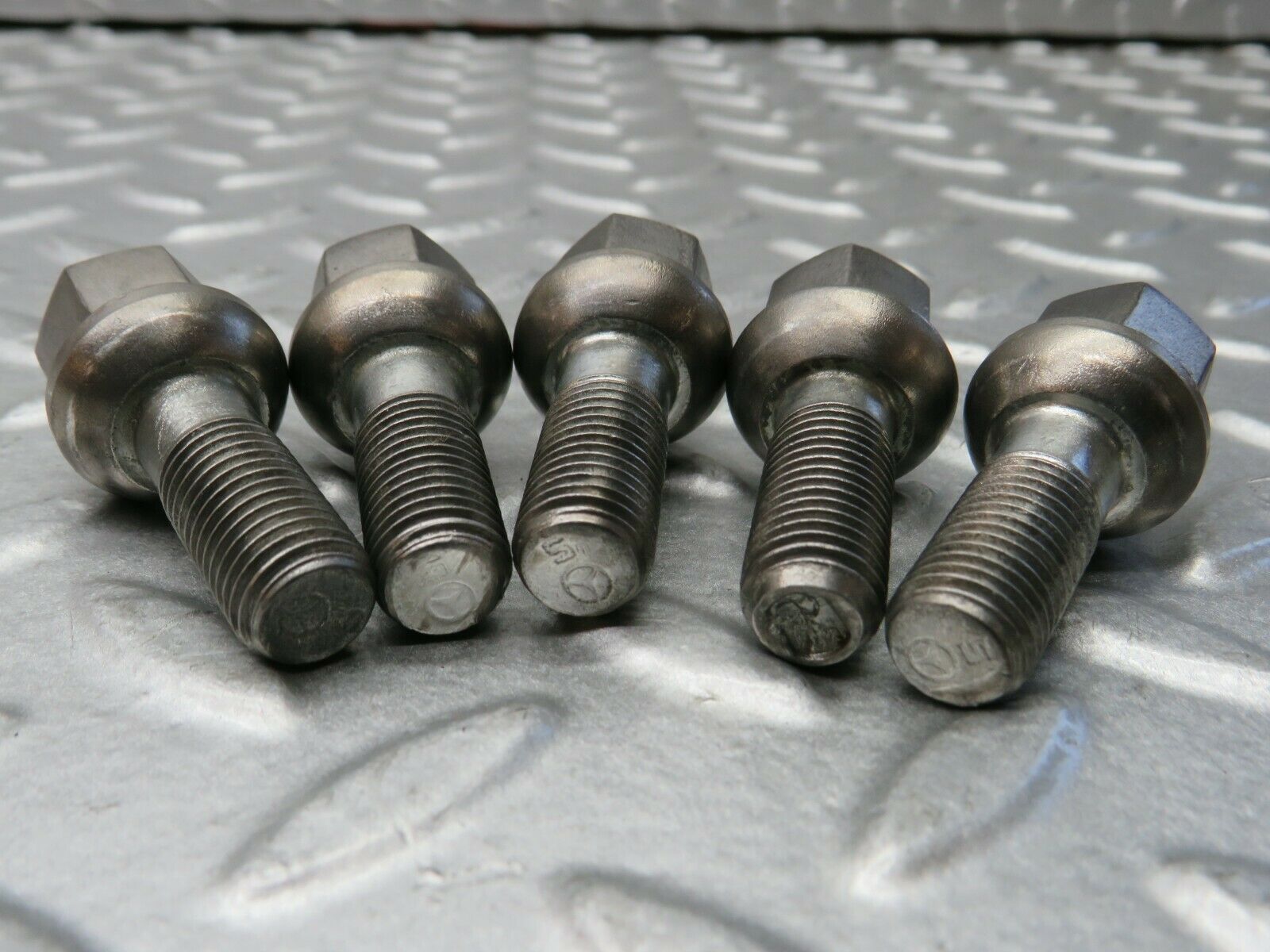 22274 Mercedes-Benz 5x Alloy Wheel Lug Bolt M12x1.5