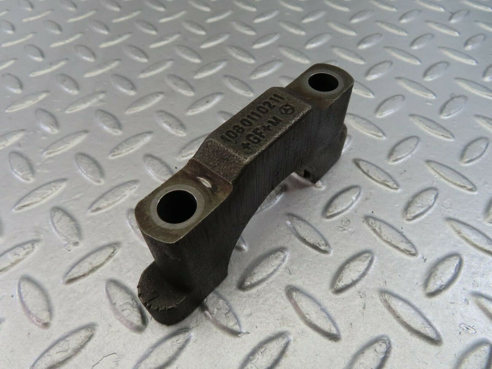 9878 Mercedes-Benz C123 280CE Coupe Crankshaft Bearing Holder Block 1080110211
