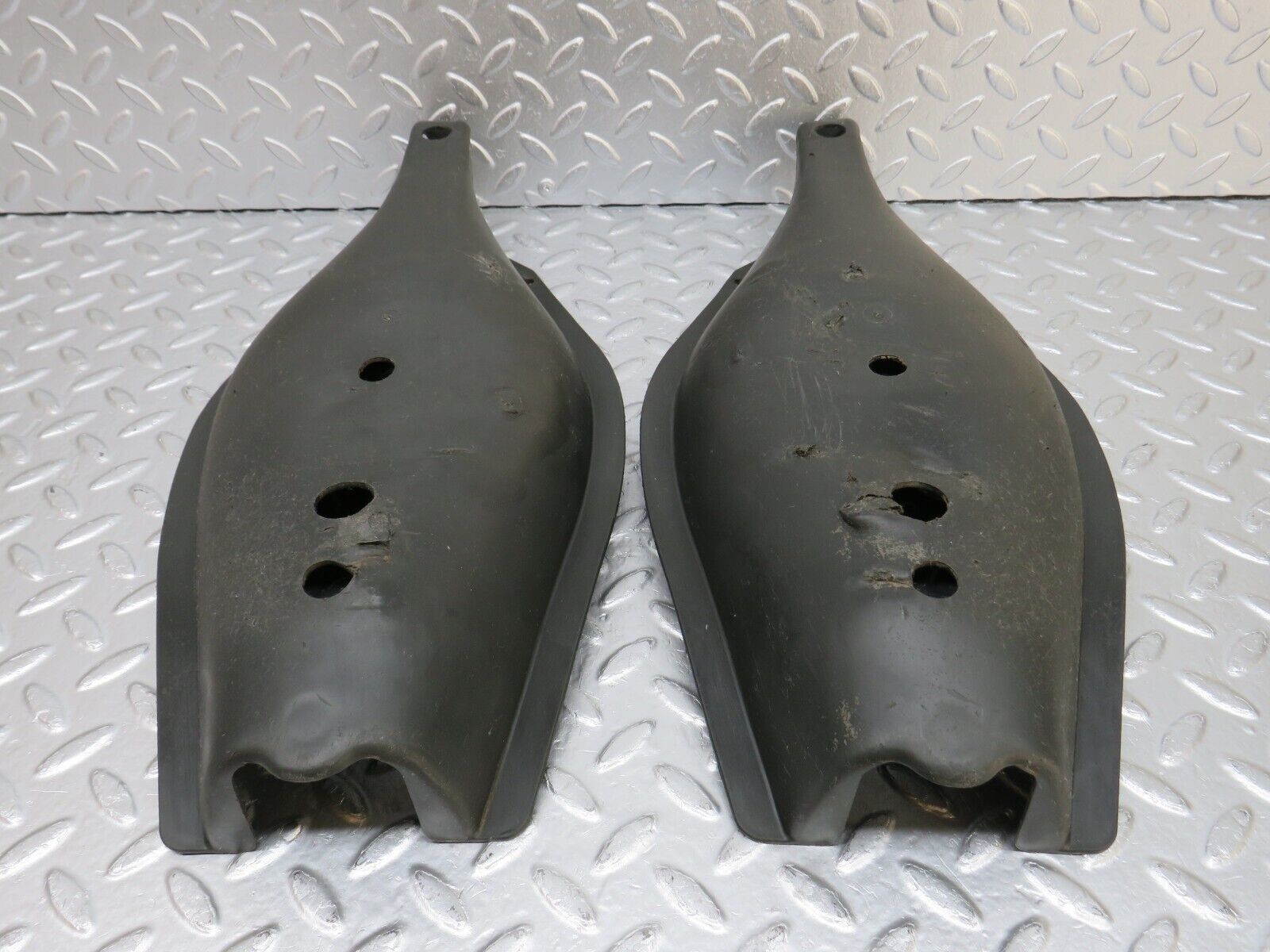 34115 Mercedes-Benz W124 260E Rear Control Arm Cover Pair 1243520088