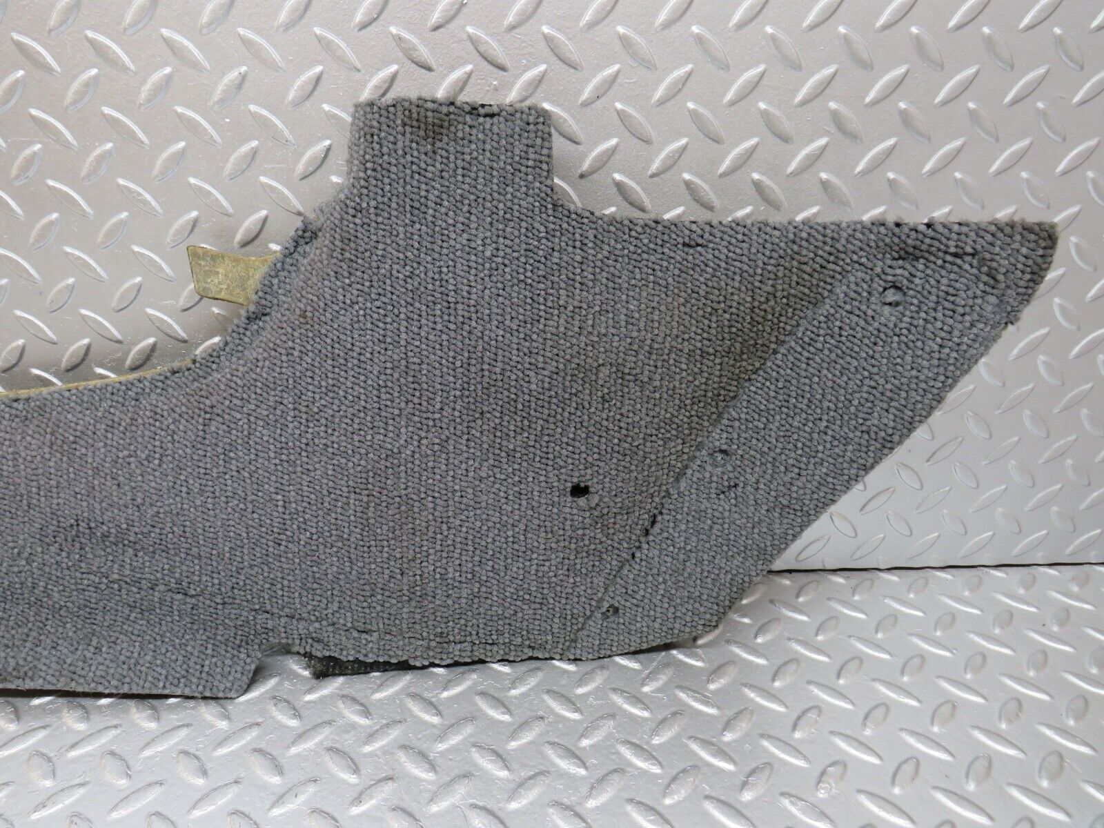33572 Mercedes-Benz W201 190E 2.0L Centre Console Carpet Right Side Grey