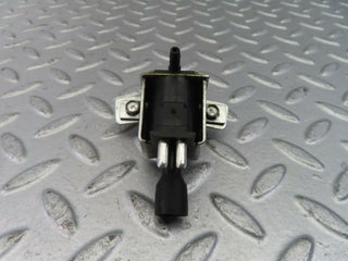 10393 Mercedes-Benz W201 190E Vacuum Control Valve Pierburg 0015407097