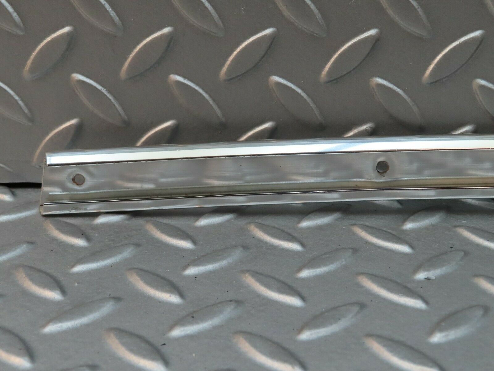 5079 Mercedes-Benz R107 350SL Coupe Sealing Rail A Pillar Right