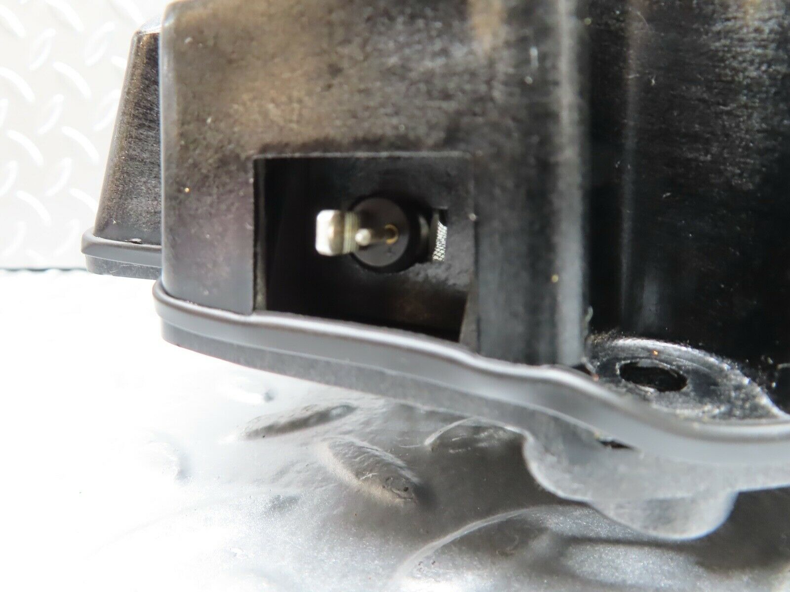 19868 Mercedes-Benz R129 300SL Coupe Right Door Speaker One Only 1298200802