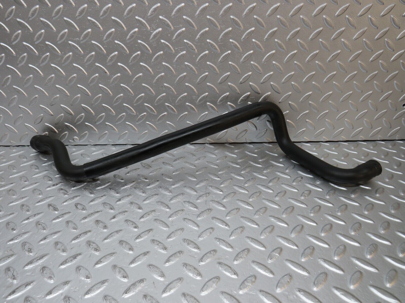 31215 Mercedes-Benz S124 220TE Wagon Radiator Hose 1245002775