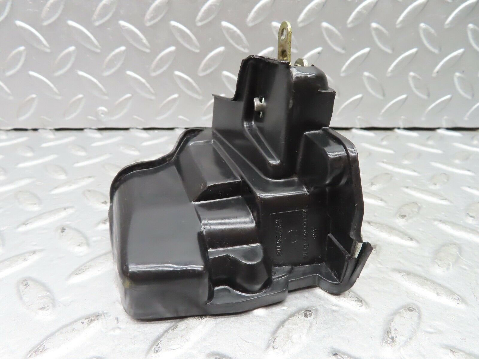 21056 Mercedes-Benz W123 230E Front Left Door Lock Mechanism 1237230108