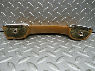 W123 Wagon front right door handle palomino used OEM