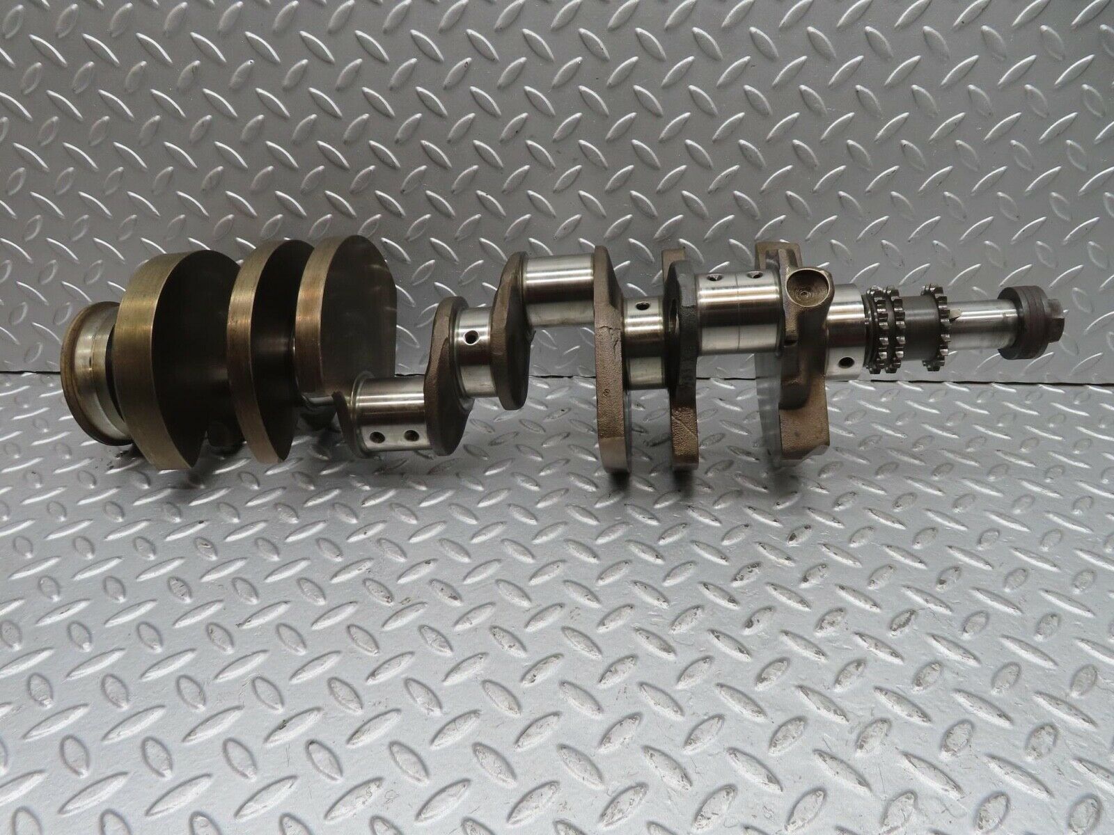 13761 Mercedes-Benz R107 450SL Crankshaft 1170310801