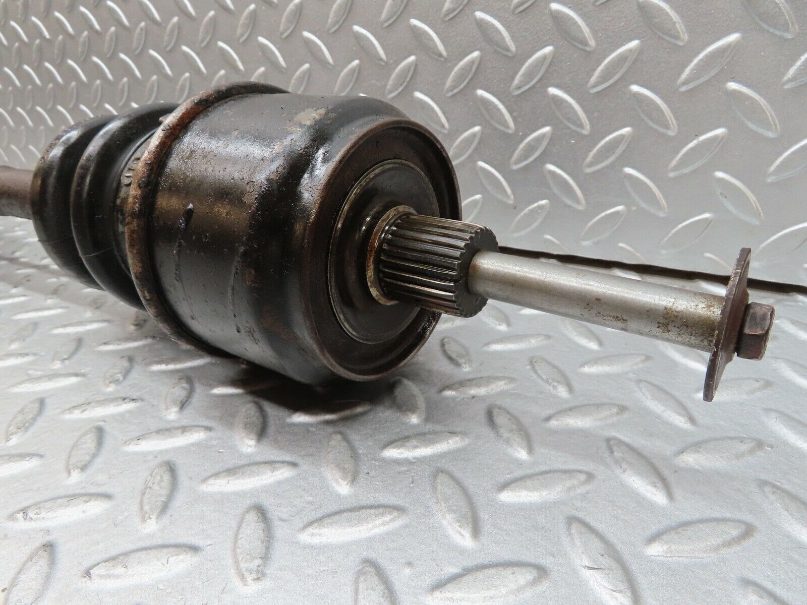 17810 Mercedes-Benz W116 450SEL Axle Shaft Drive Shaft