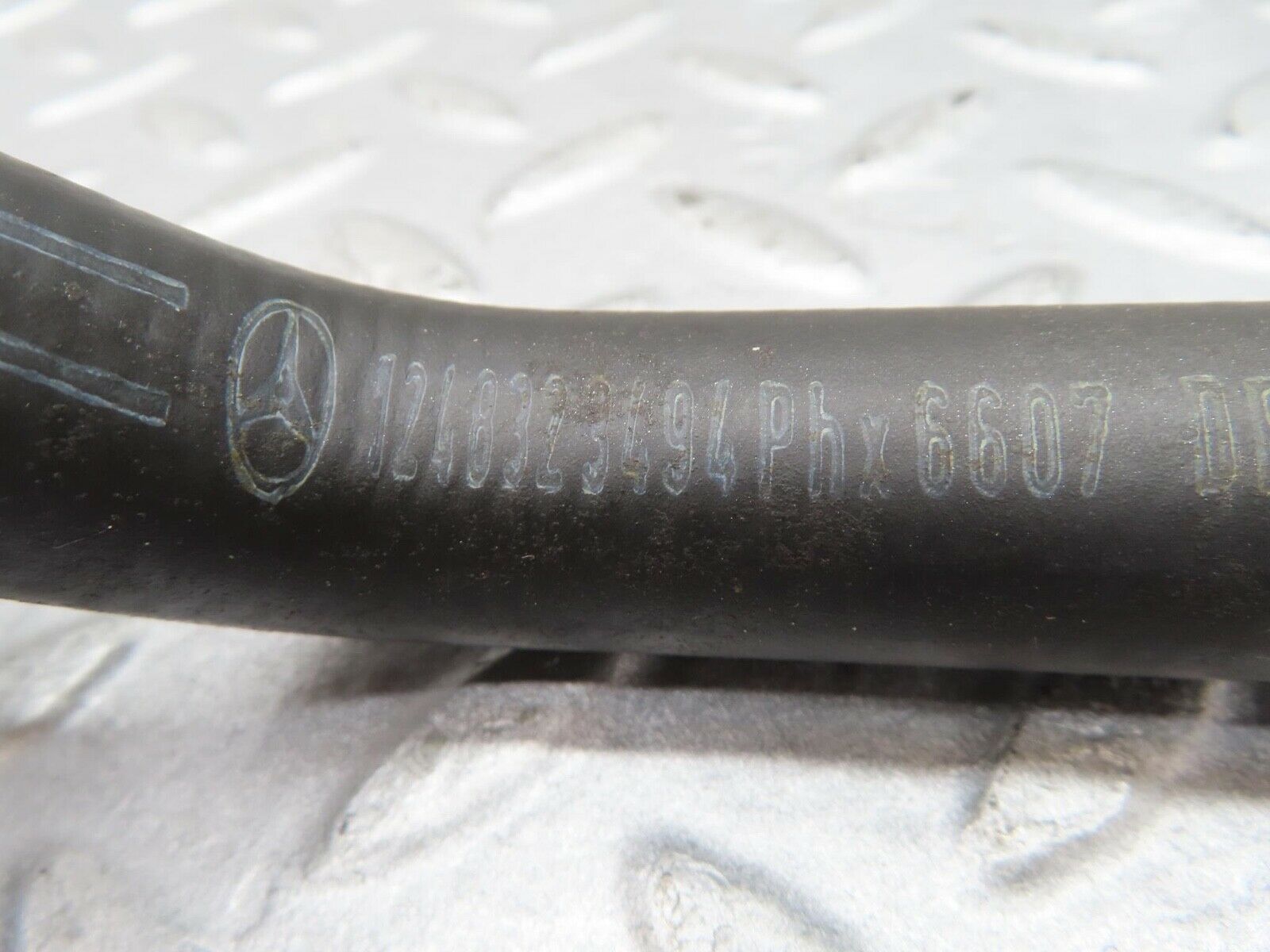 16404 Mercedes-Benz W124 260E Water Cooling Hose Pipe 1248323494