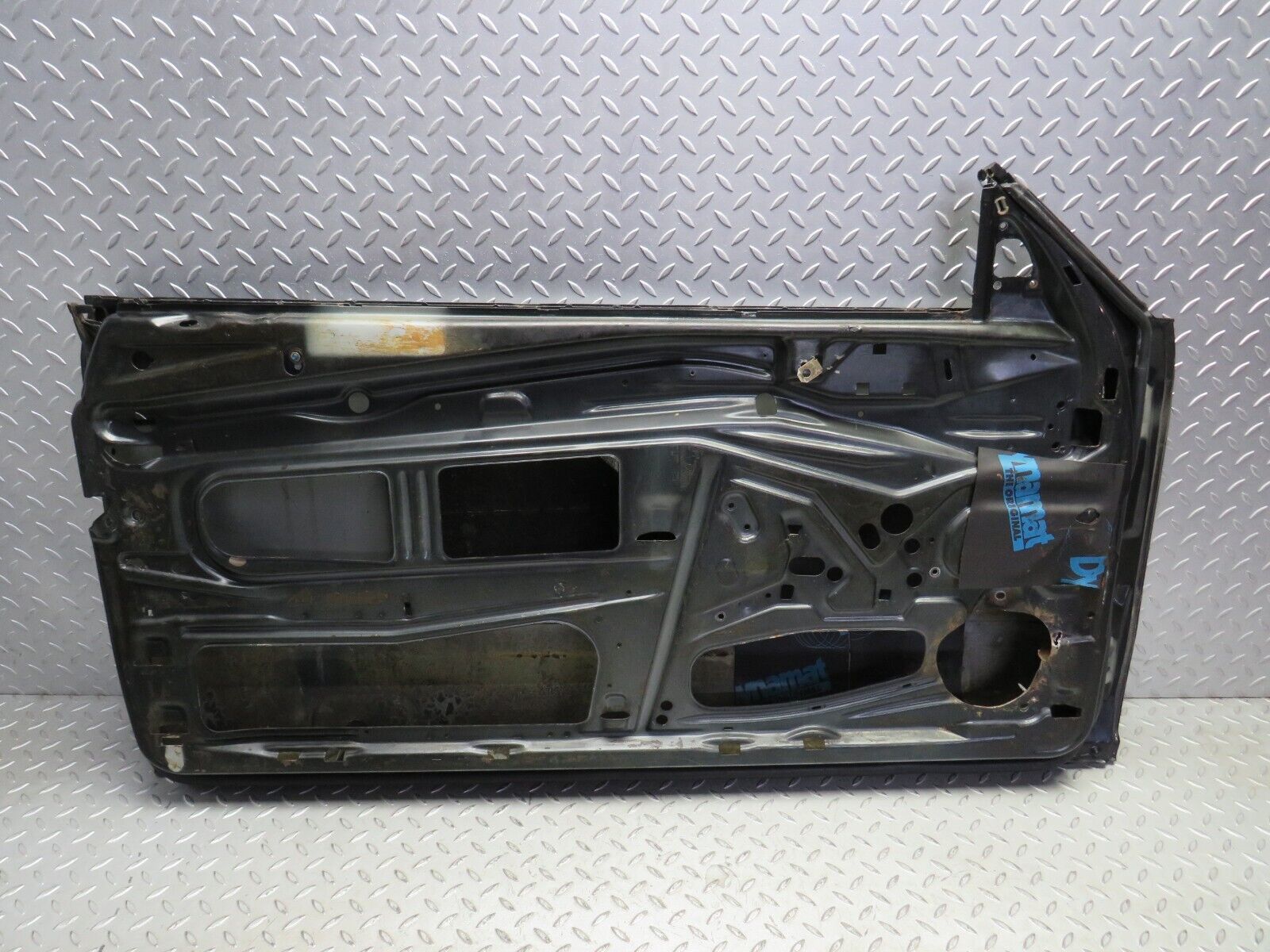 37879 Mercedes-Benz A124 320E Cabriolet Front Left Door