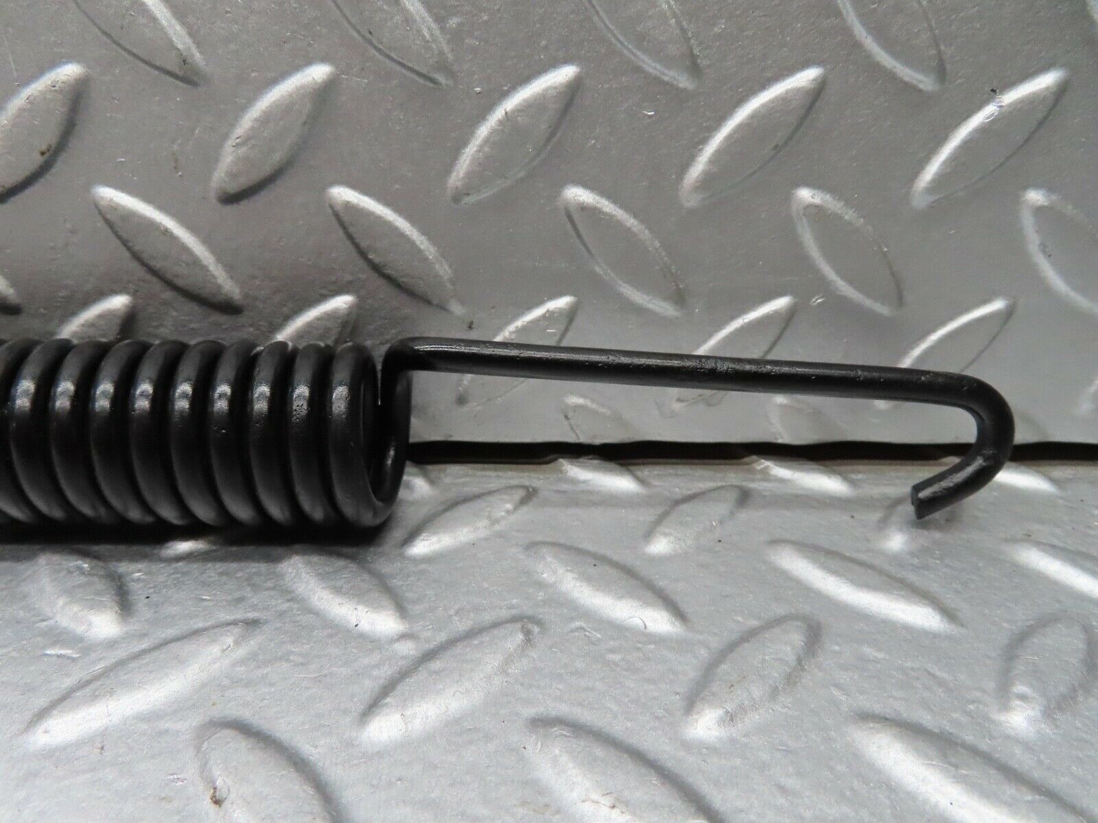 18200 Mercedes-Benz W111 220SE Coupe Bonnet Hinge Spring