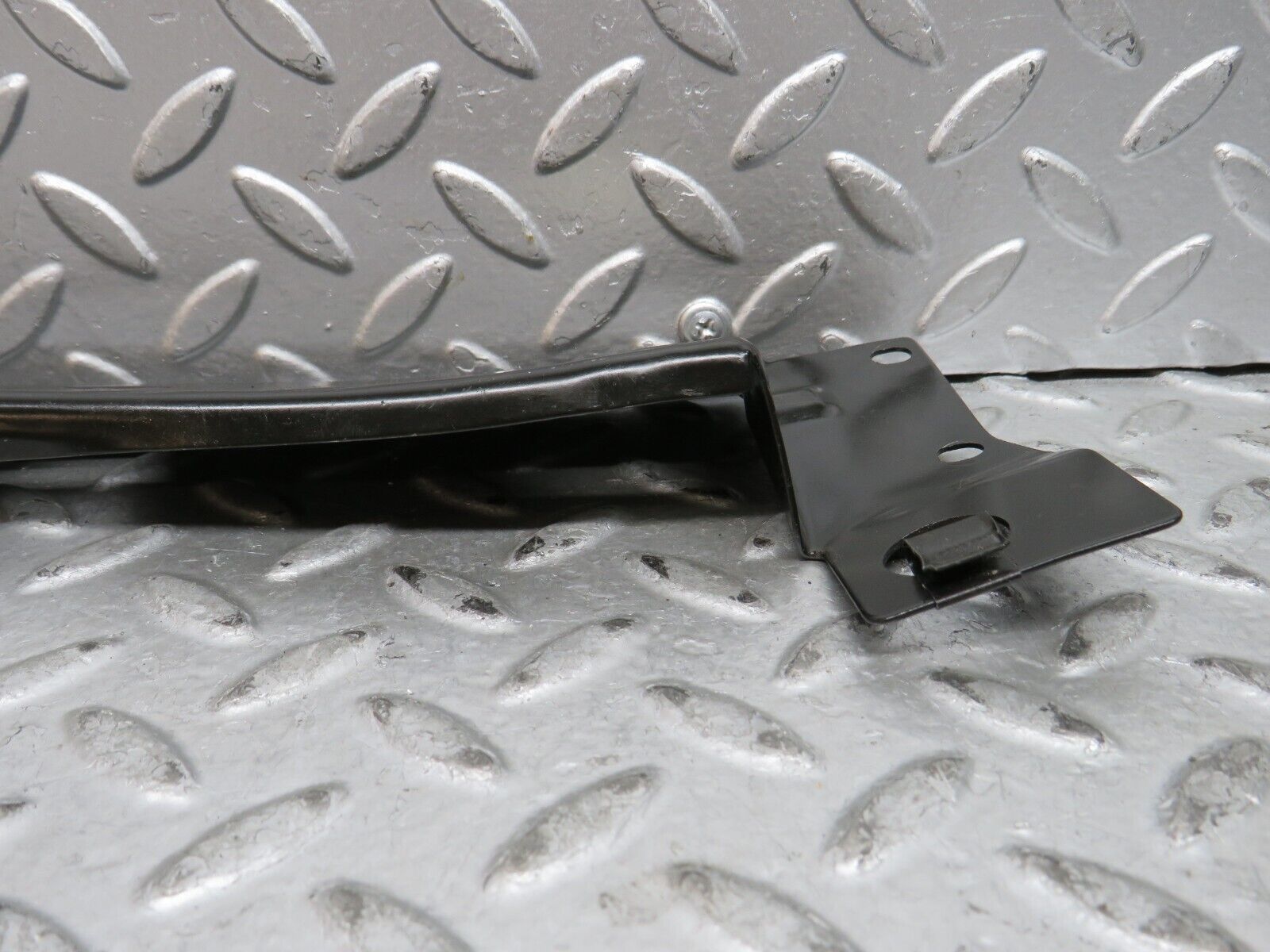 29164 Mercedes-Benz C124 320CE Coupe Rear Window Channel Support Right Side