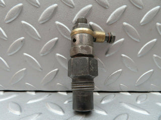 3685 Mercedes-Benz W120 PONTON Diesel Fuel Injetcor Bosch KCA30SD2/4