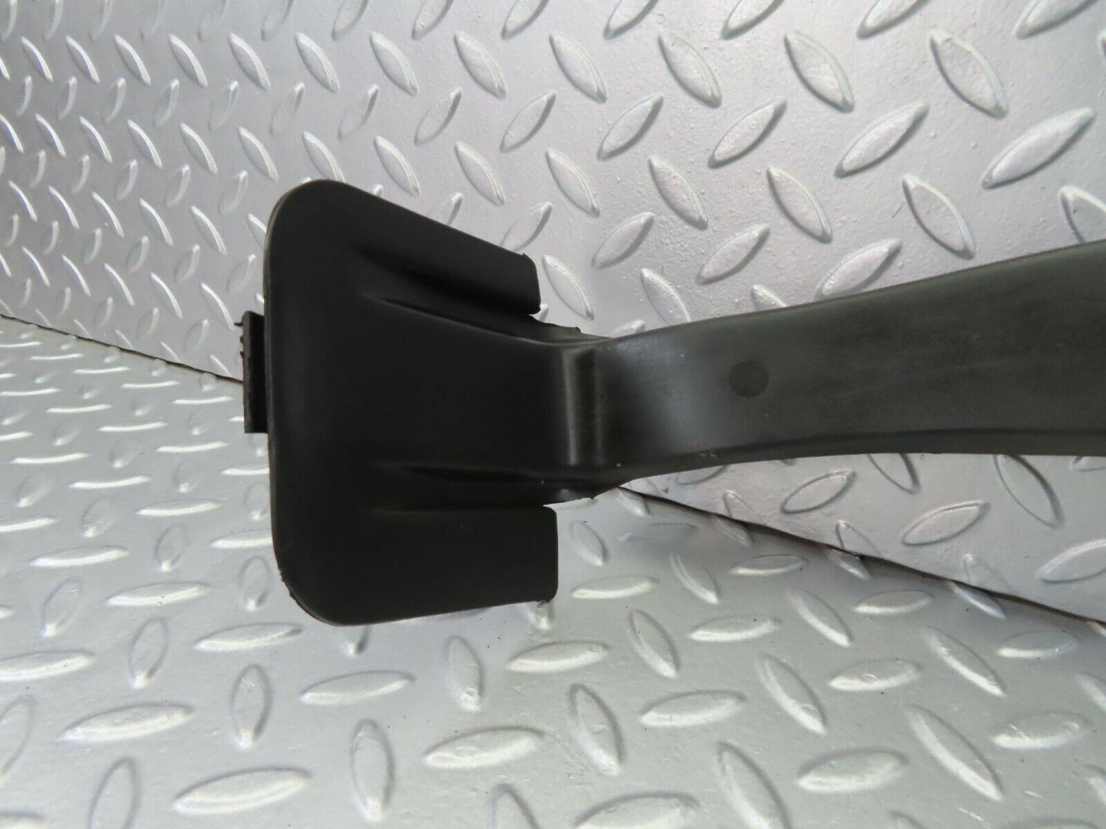 10698 Mercedes-Benz W123 230E Cable Channel Cover Rear Right 1238210236