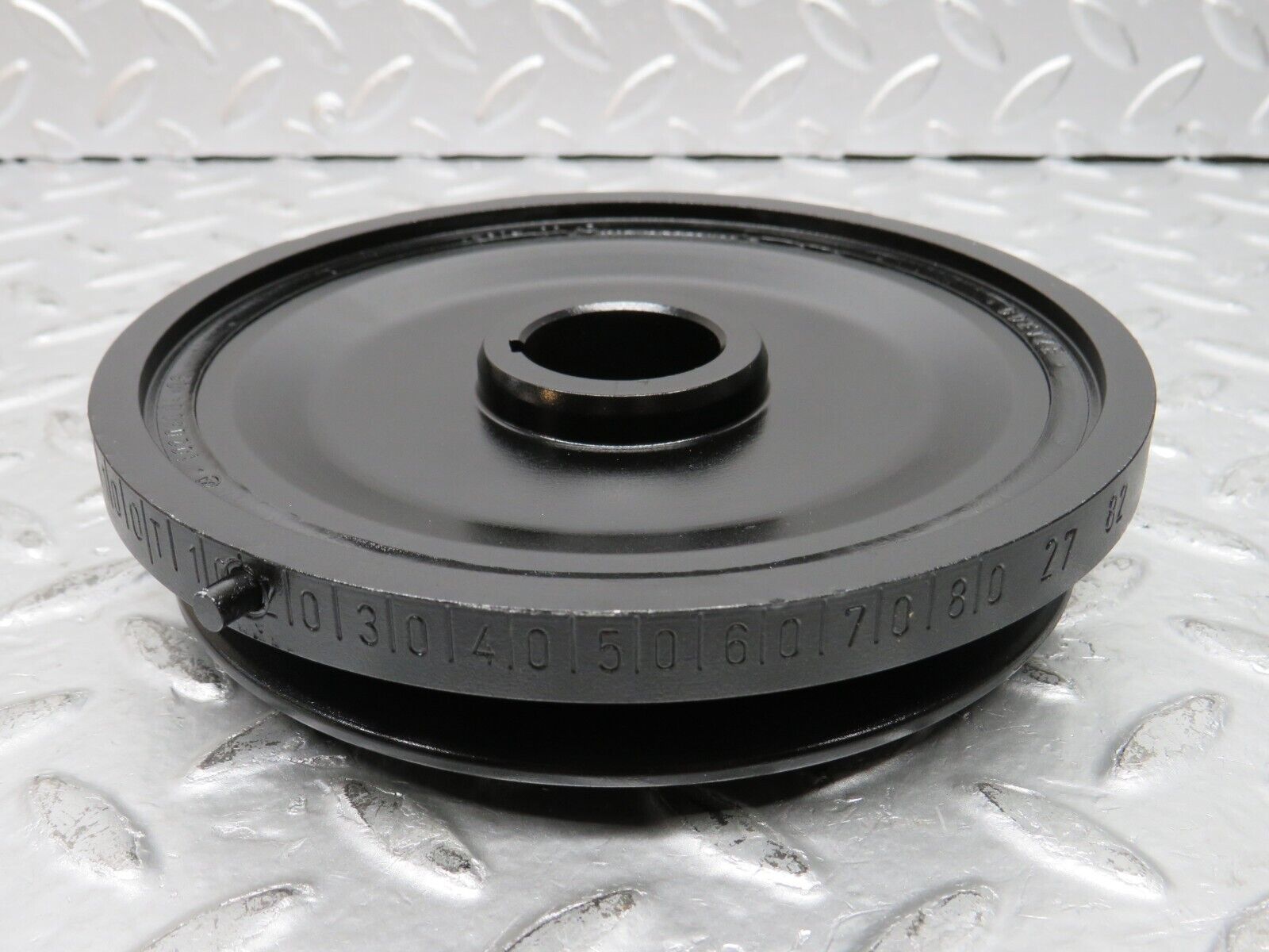 29882 Mercedes-Benz W123 230E Crankshaft Vibration Damper Pulley 1020300403