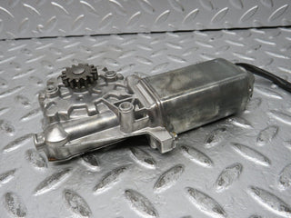 W123 front left window regulator motor used OEM
