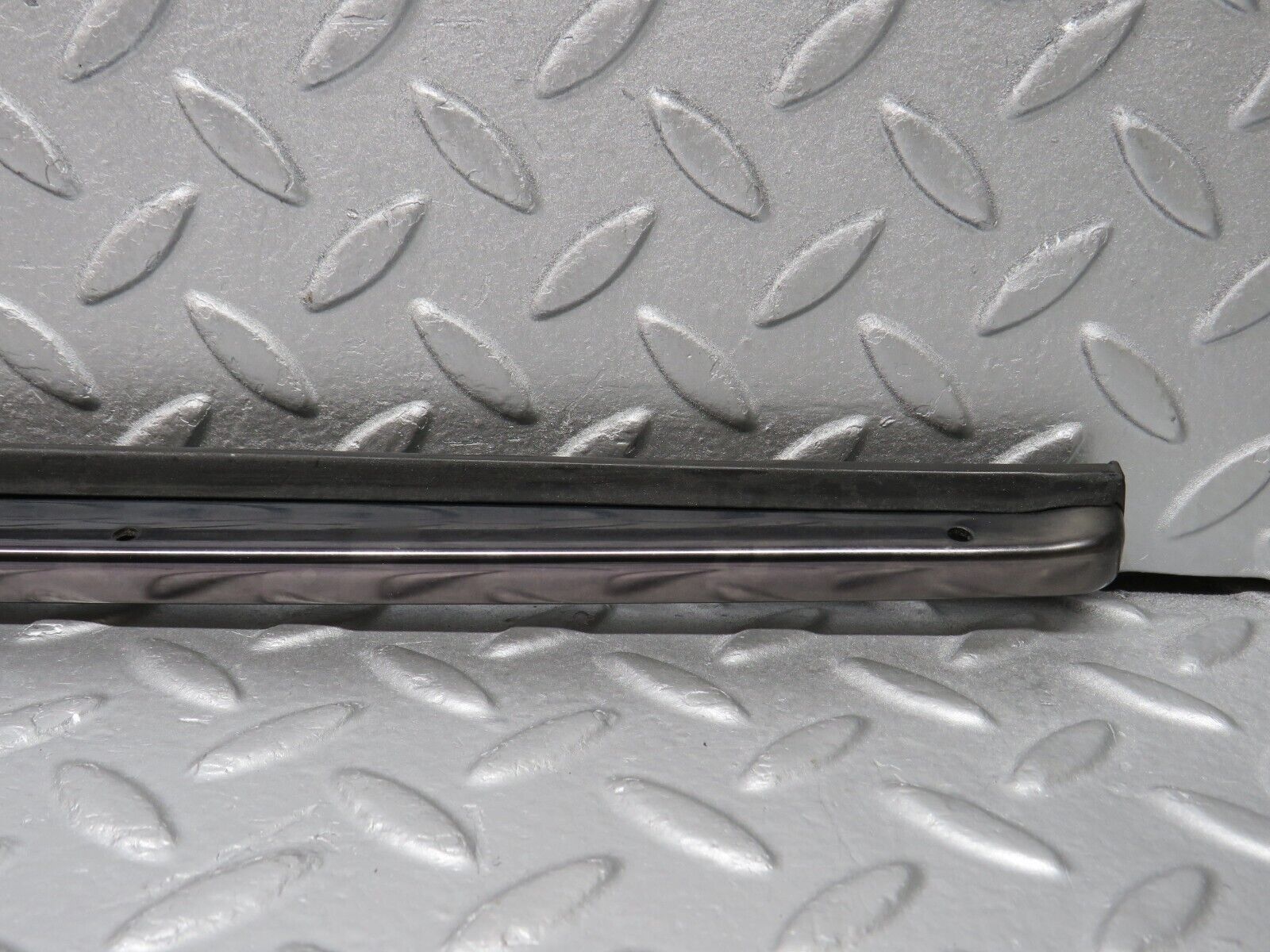 38520 Mercedes-Benz R129 280SL Coupe Trunk Lid Handle Trim 1297580396