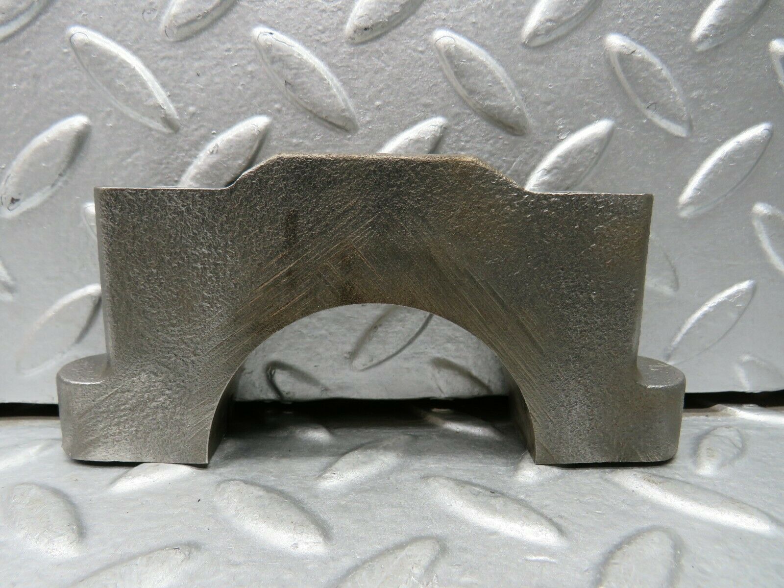 22115 Mercedes-Benz S123 280TE Crankshaft Bearing Holder Block 1080110211