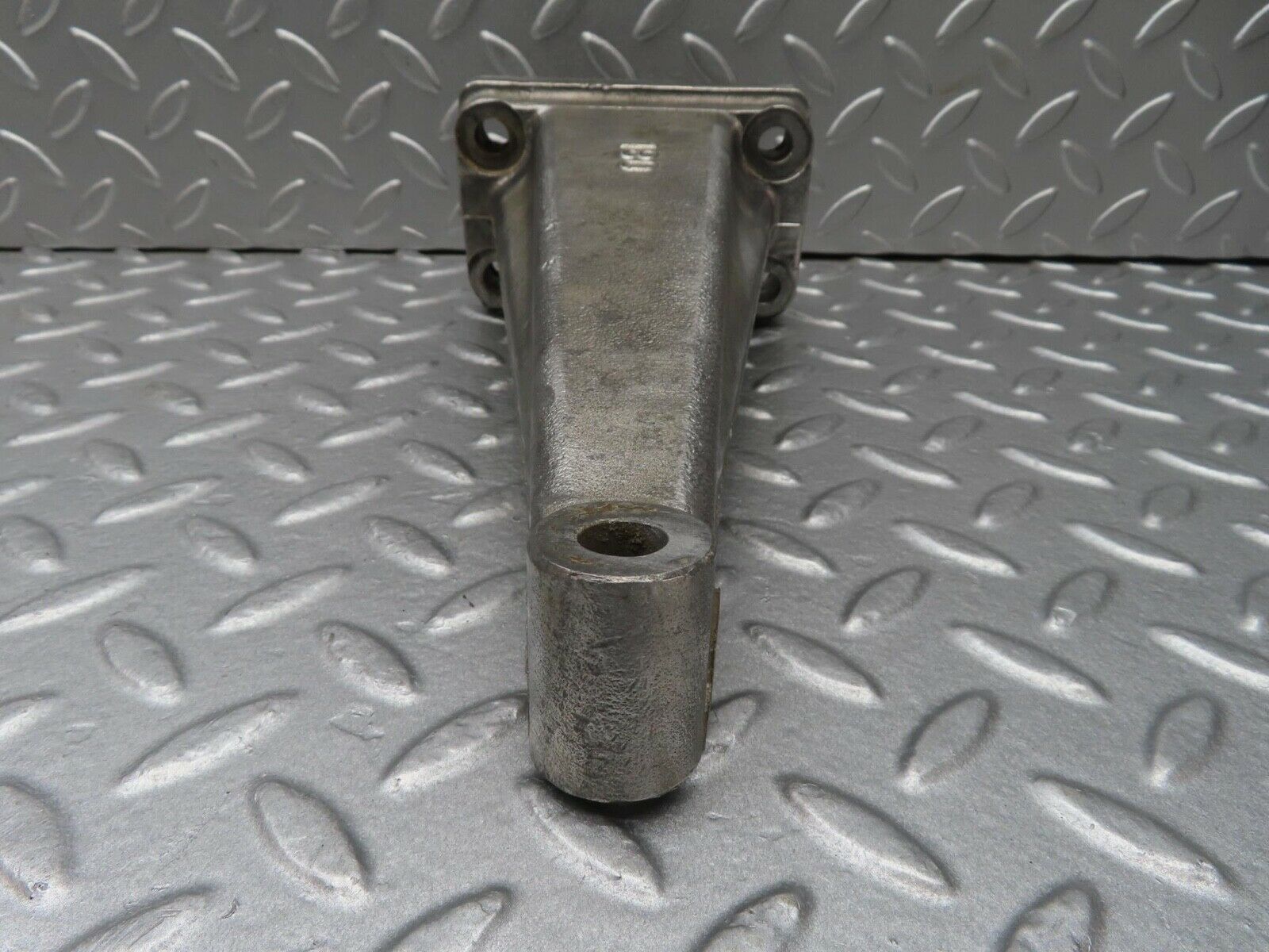 12813 Mercedes-Benz W111 220SE Engine Mount Bracket Right Side1802232504