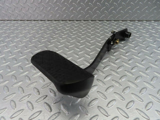 10495 Mercedes-Benz W201 190E Brake Pedal 1232910082