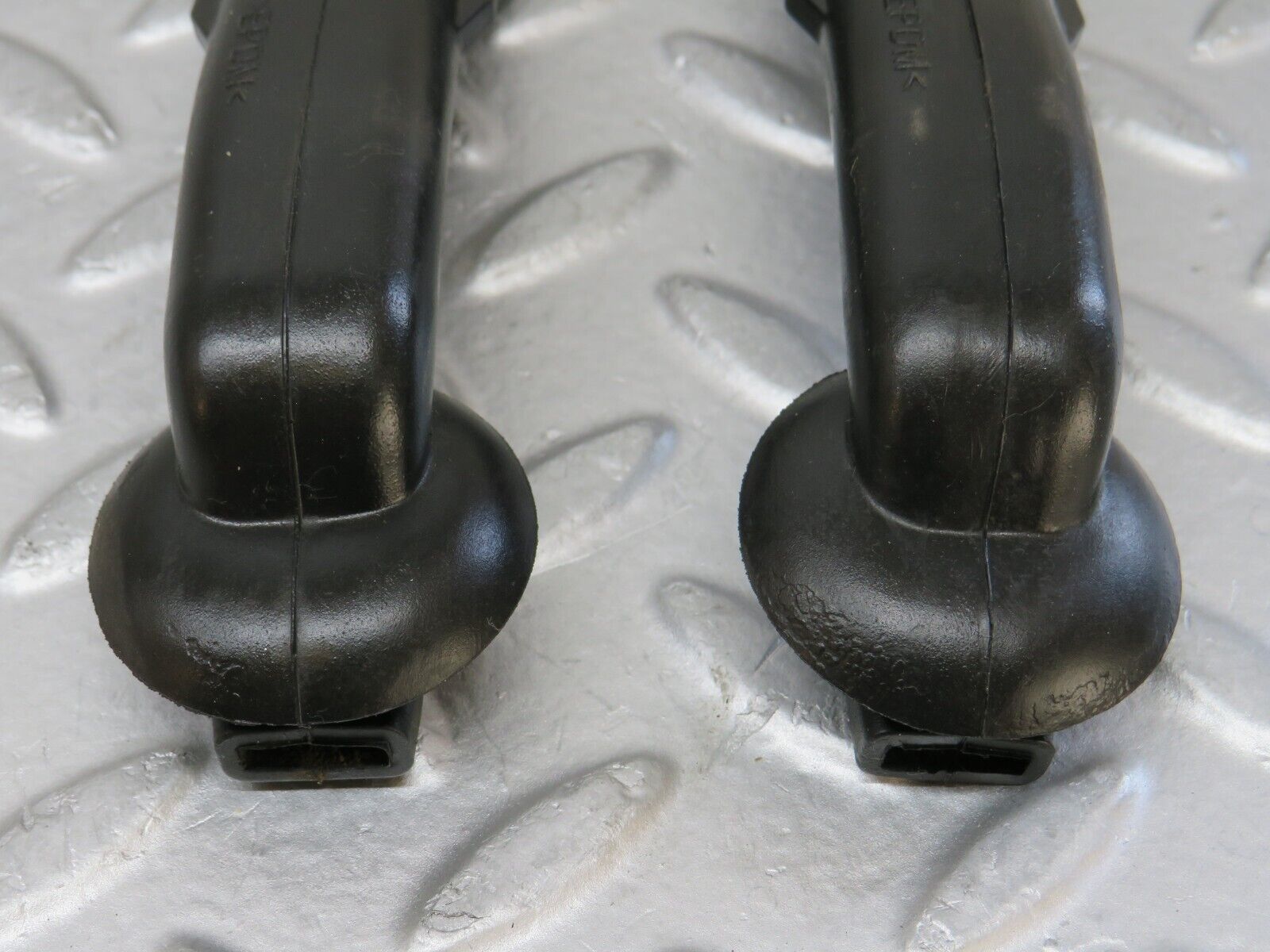 35179 Mercedes-Benz W221 Air Conditioning Vapor Hose Pipe 2x 2218323894