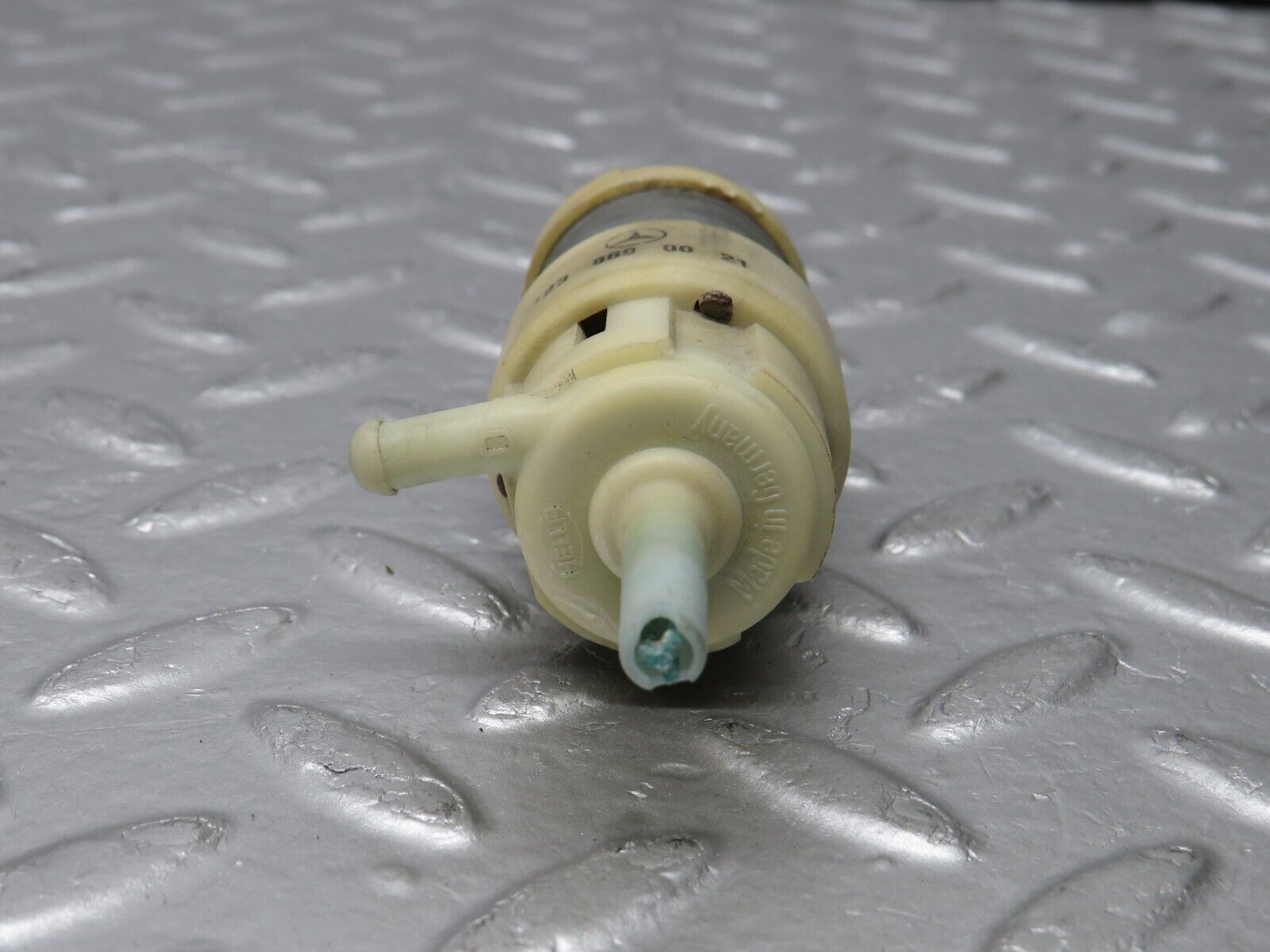 39117 Mercedes-Benz R107 500SL Windscreen Washer Pump 1238690021