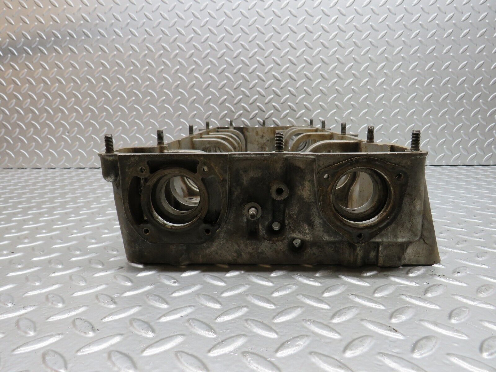 28046 Mercedes-Benz W123 280E Camshaft Bearing Casing 1100163304