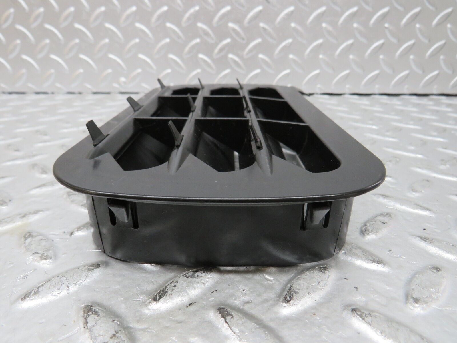 27579 Mercedes-Benz S124 300TE Wagon Air Intake Vent 1248370230