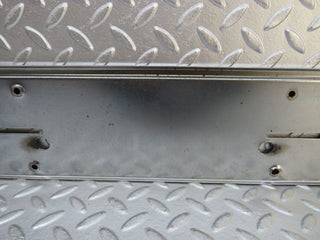 32512 Mercedes-Benz S124 300TE Wagon Rear number Plate Holder