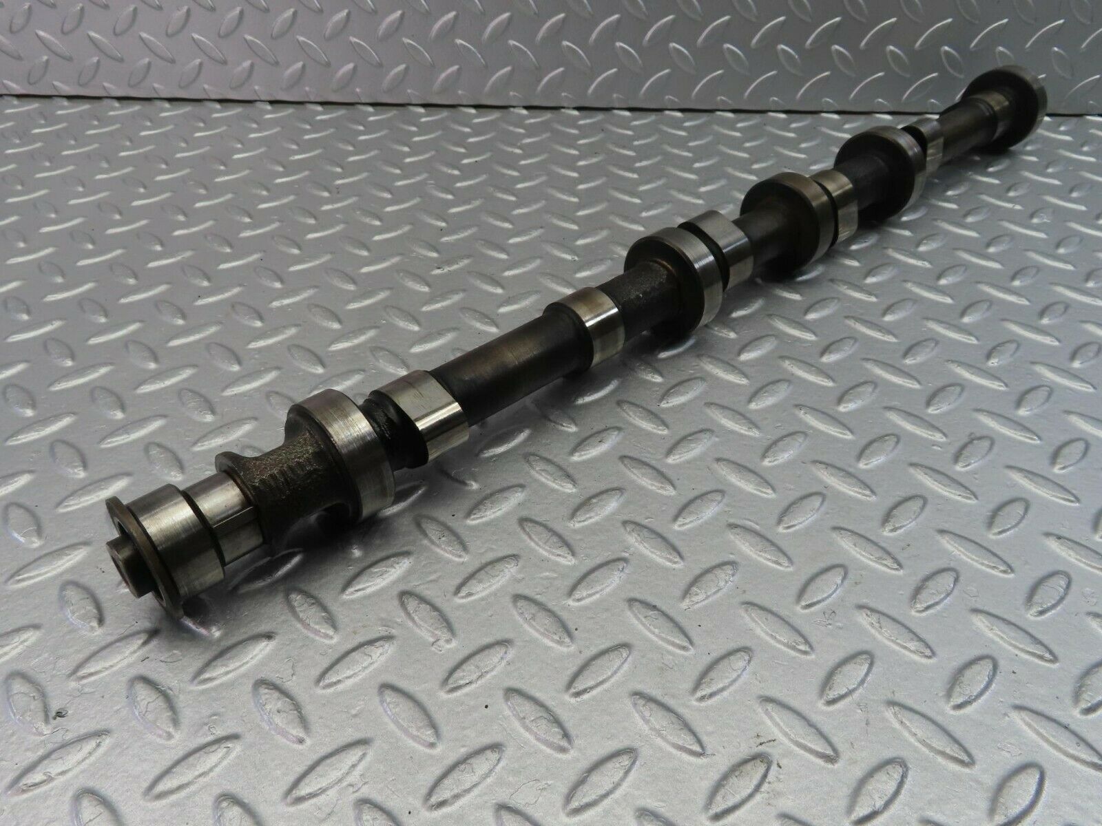 9845 Mercedes-Benz C123 280CE Coupe Engine Camshaft Exhaust Side  1100517801