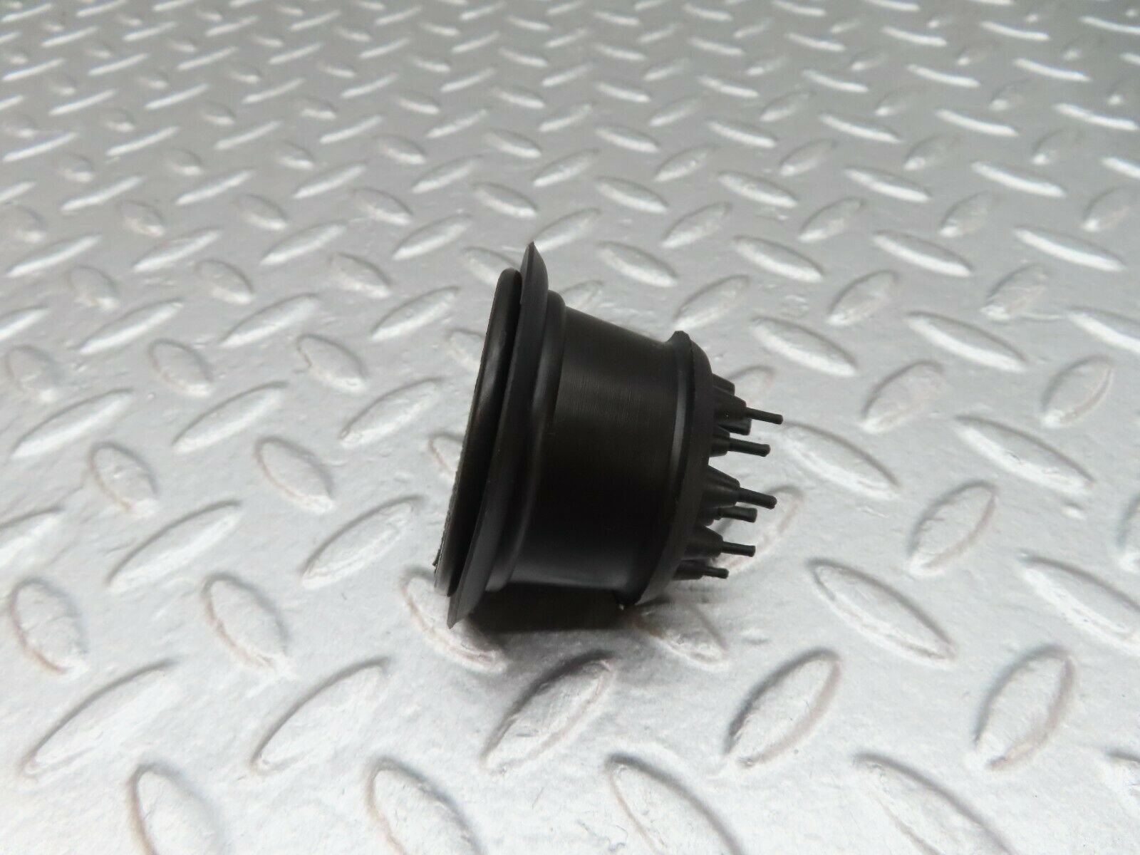 17960 Mercedes-Benz W123 200 Firewall Rubber Grommet 1239971181