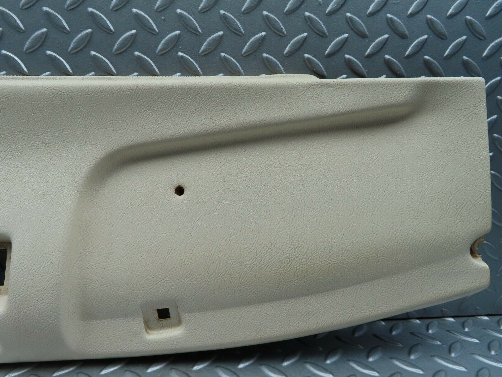 7152 Mercedes-Benz C107 350SLC Coupe Headlining Roof Panel Front
