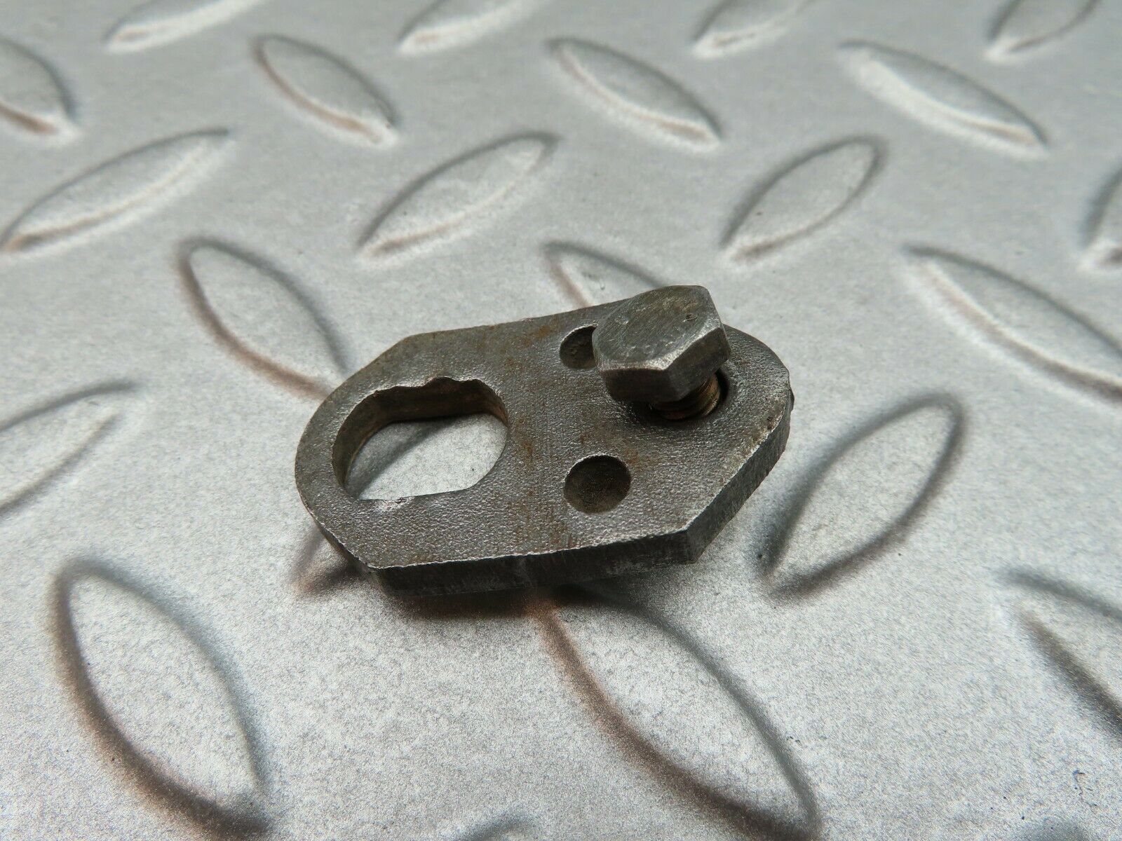 5131 Mercedes-Benz R107 350SL Coupe Fuel Injector Bracket