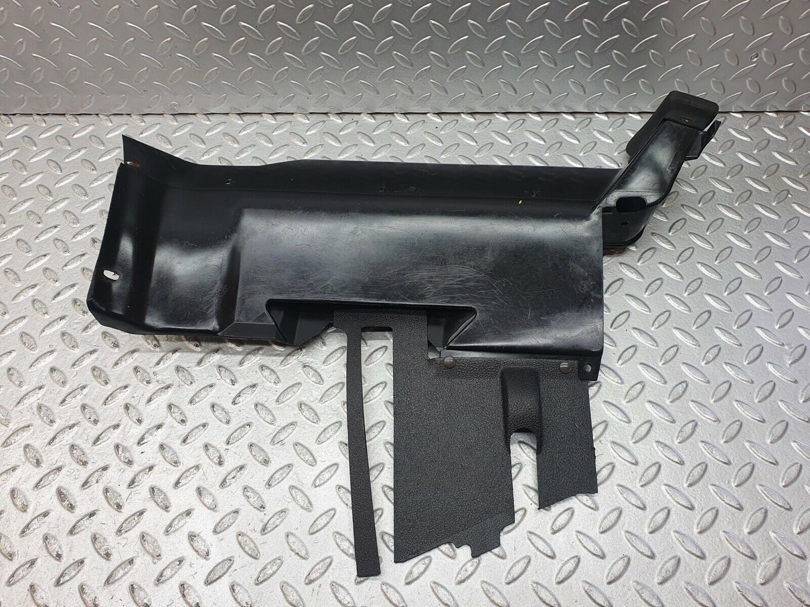 0163 Mercedes-Benz W116 350SE Dashboard Air Duct Right Driver Side O/S