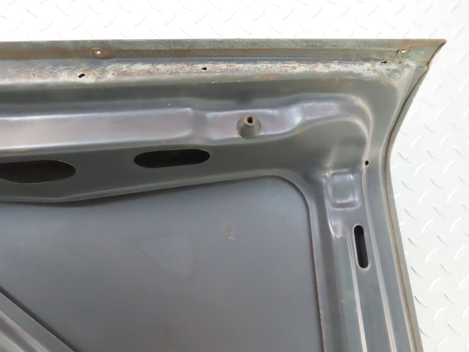 17501 Mercedes-Benz C123 280CE Coupe Boot Lid Trunk Door