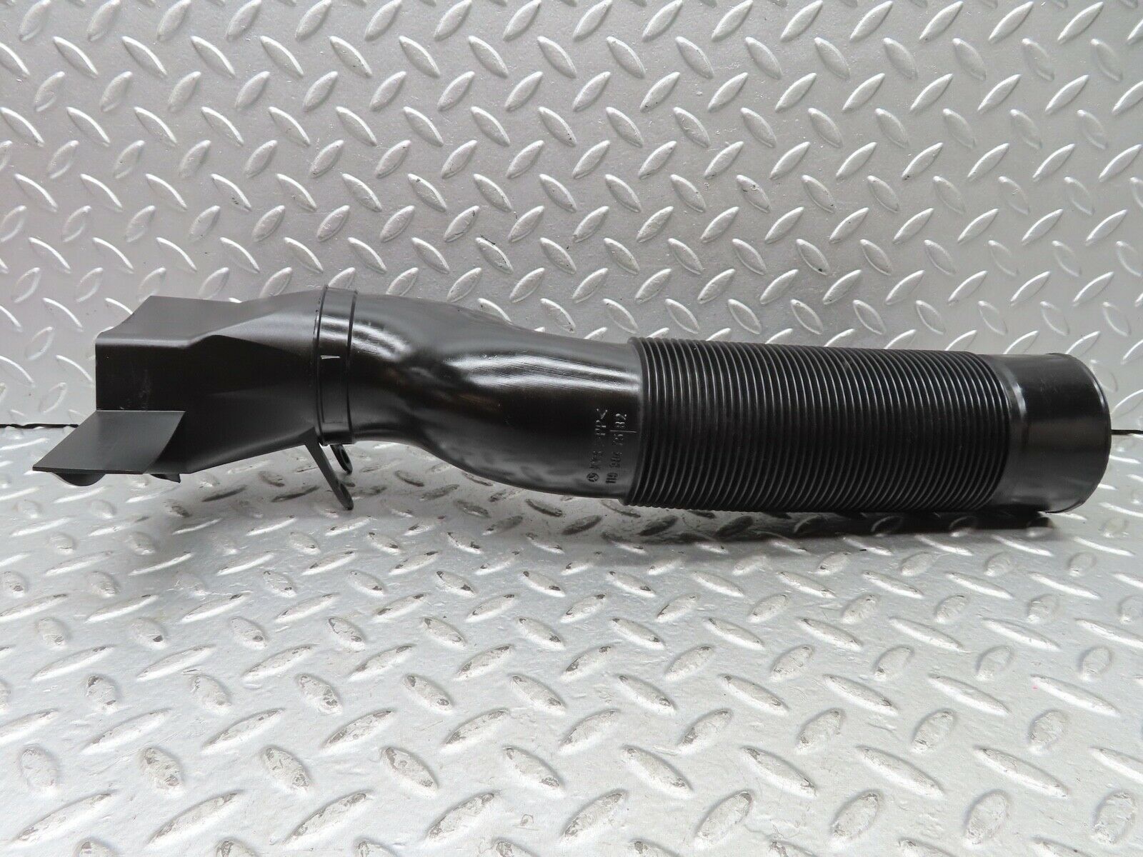 19306 Mercedes-Benz C140 CL420 Coupe Air Intake Hose Right Side 1190947582