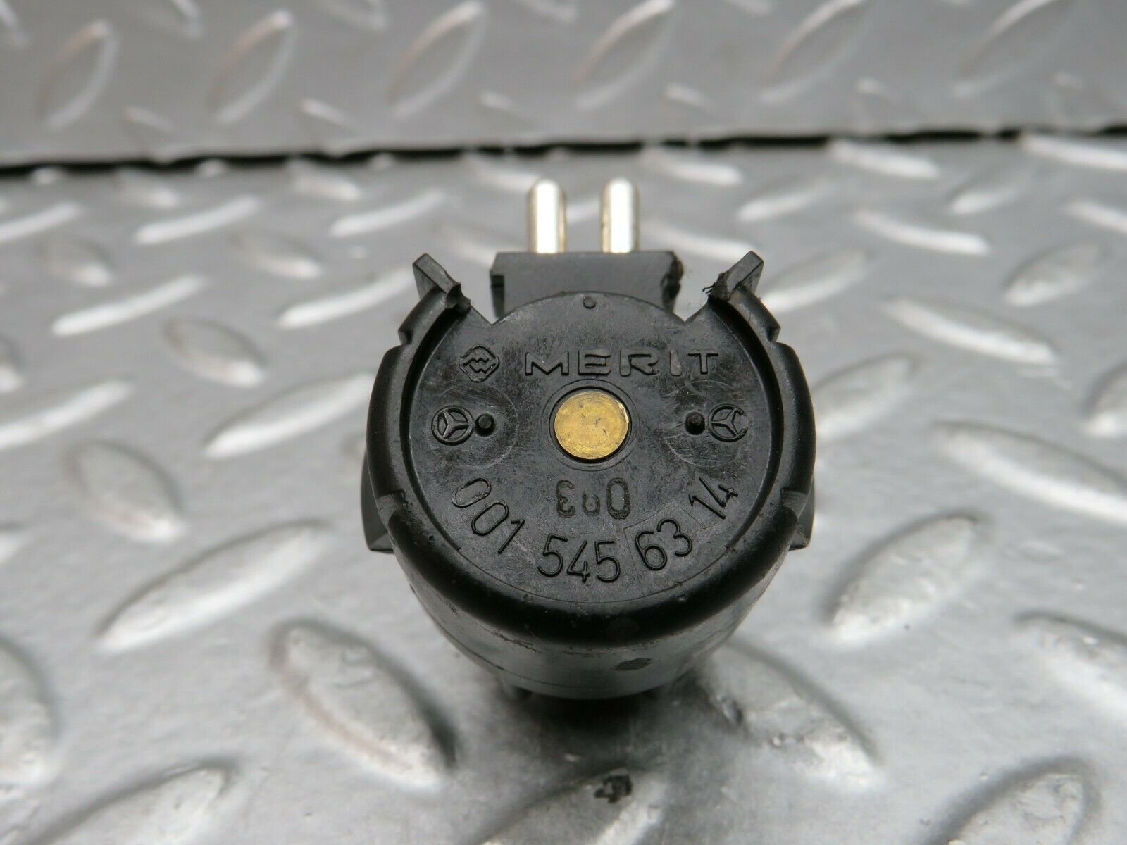 22281 Mercedes-Benz S123 280TE Wagon Gearbox Kick Down Switch 0015456314