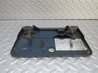 37594 Mercedes-Benz W109 300SEL Fuel Tank Flap Cap 1095840839