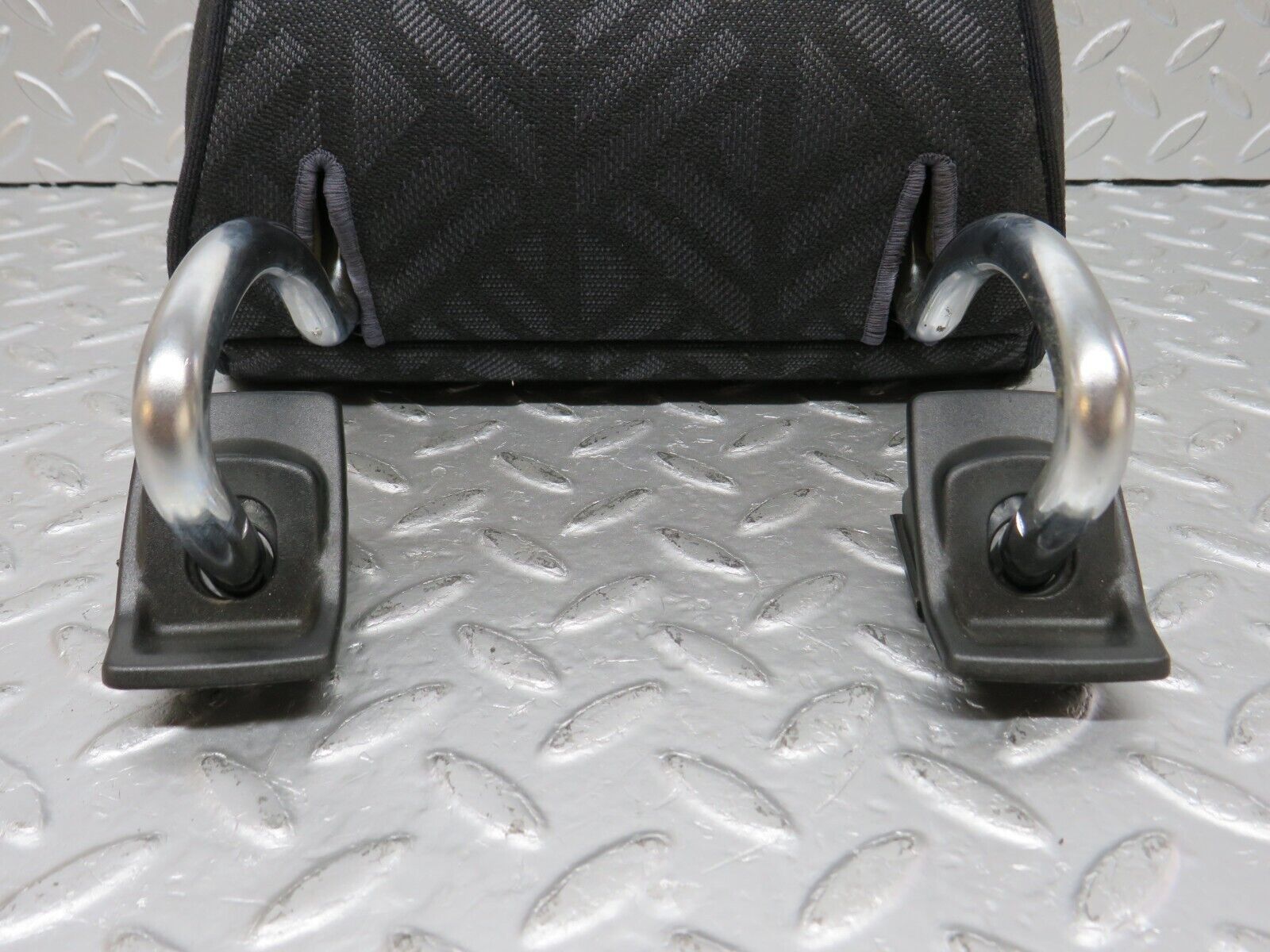 33389 Mercedes-Benz W202 C180 Rear Headrest