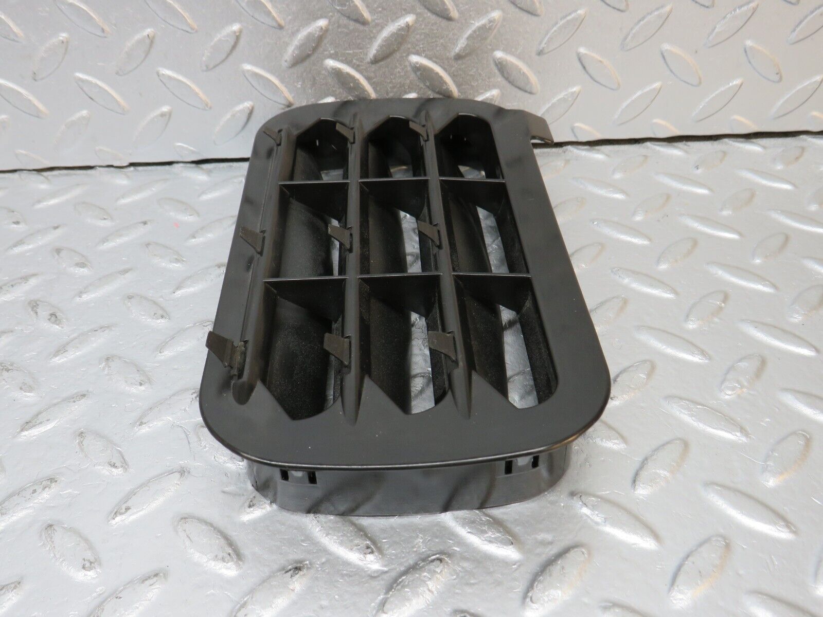 39682 Mercedes-Benz R129 320SL Coupe Air Intake Vent 1248370230 1248370242