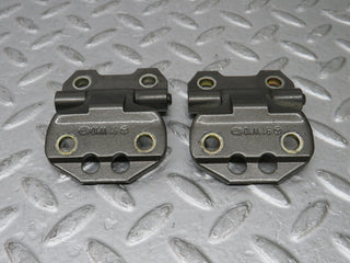 35305 Mercedes-Benz W124 Front Door Hinge Pair