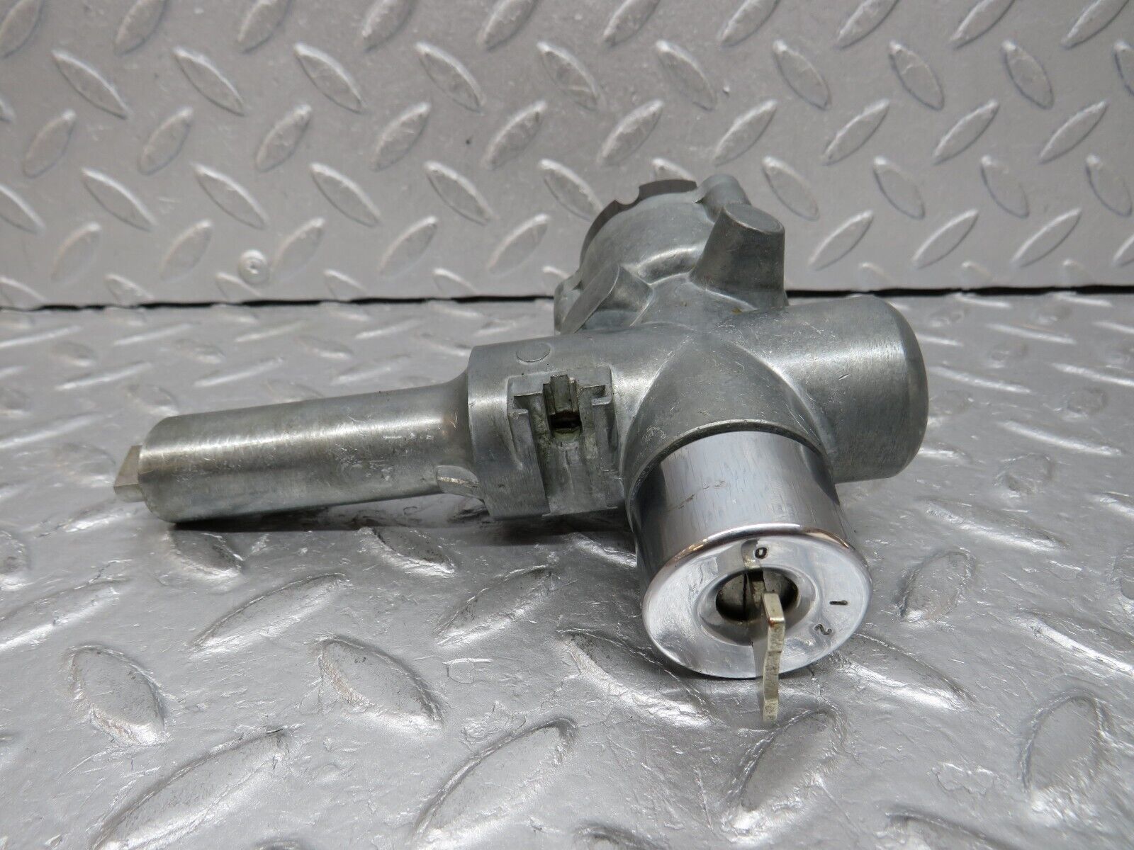 37477 Mercedes-Benz W109 300SEL Steering Lock Ignition Switch With Key 0004626930