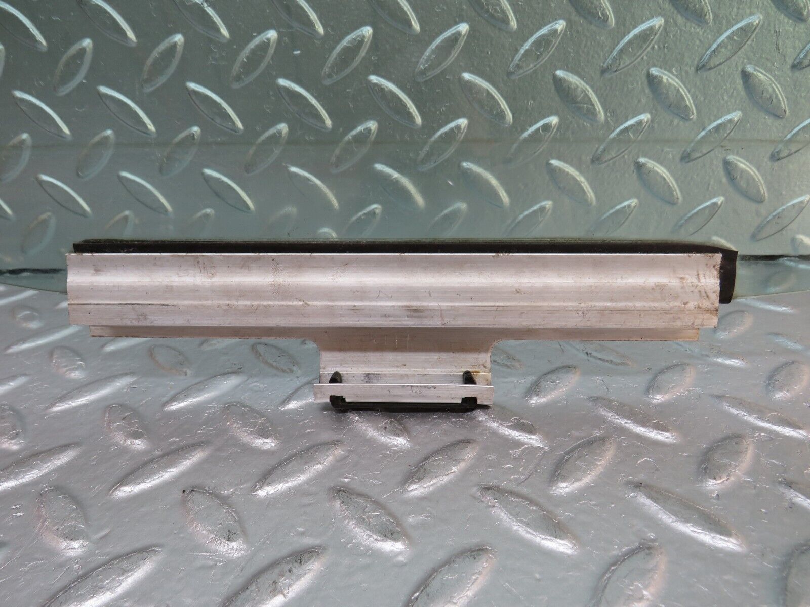 29261 Mercedes-Benz W124 230E Rear Left Door Window Glass