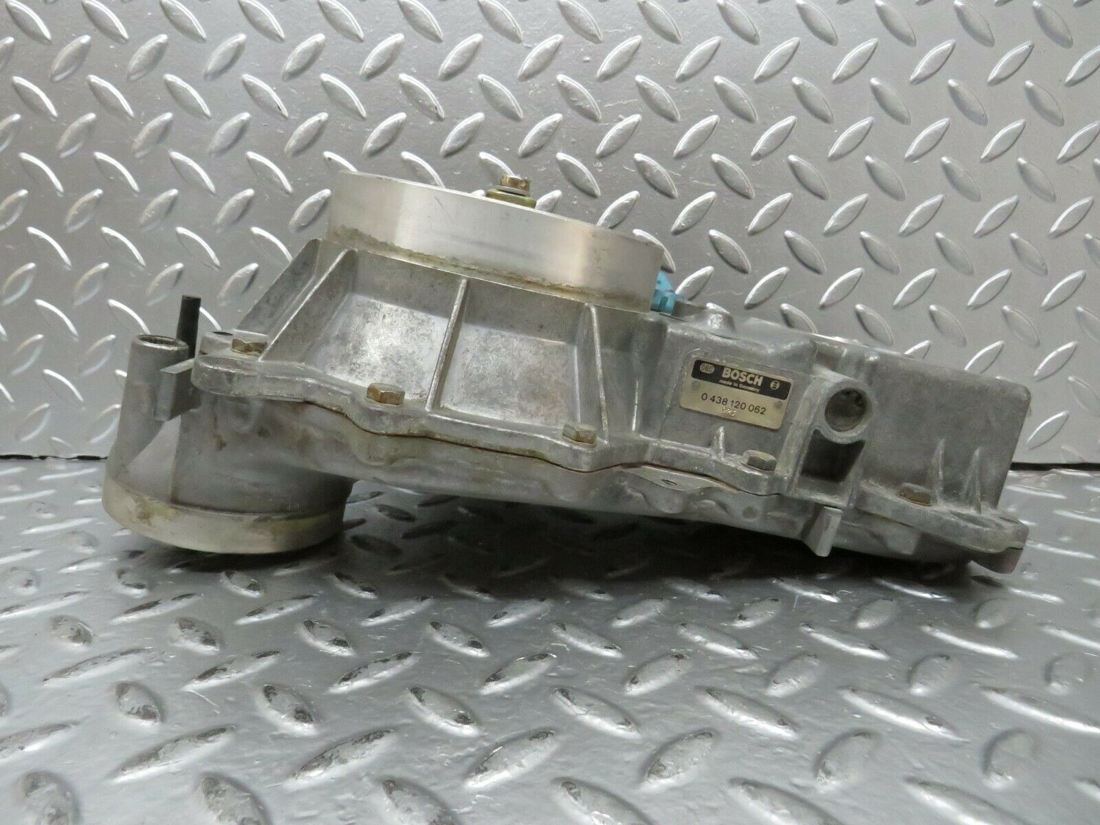 23742 Mercedes-Benz C107 450SLC Coupe Air Flow Meter Sensor Bosch 1171410690