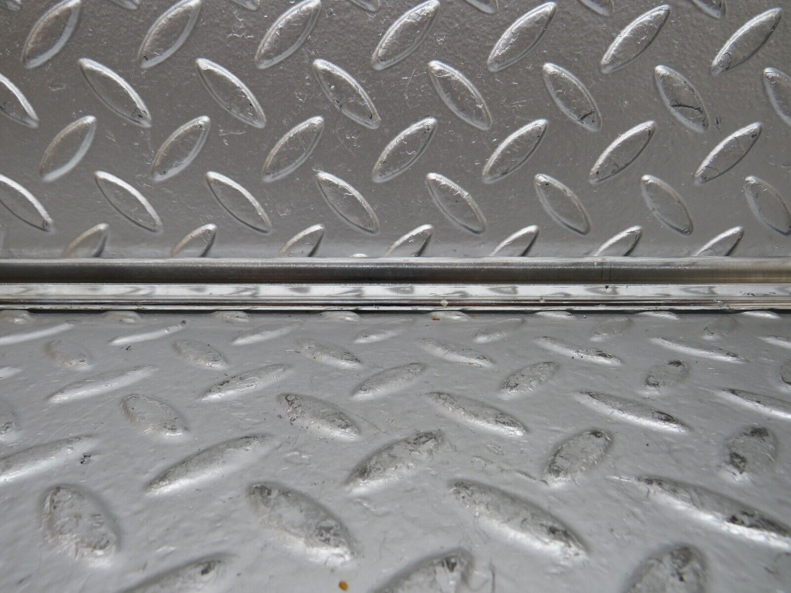 27116 Mercedes-Benz W123 280E Rear Left Door Chrome Moulding Trim