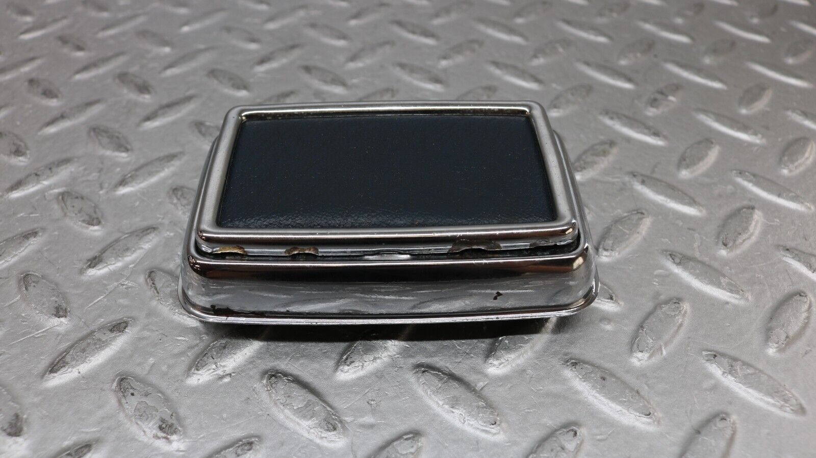 37257 Mercedes-Benz W109 300SEL Rear Door Ashtray Blue