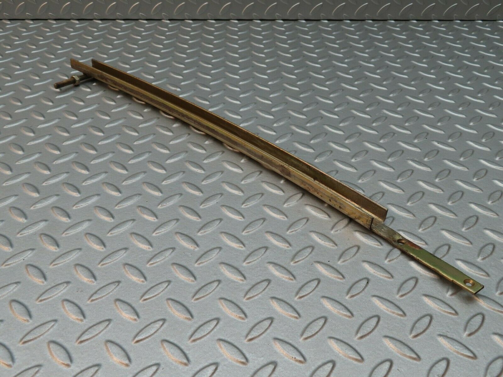 5081 Mercedes-Benz R107 350SL Coupe Front Left Window Guide Rail